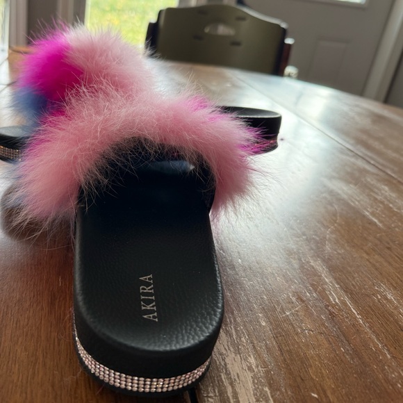 Akira NWOT Azalea Wang Dreamt We Spoke Rainbow Furry Slides - Picture 5 of 13